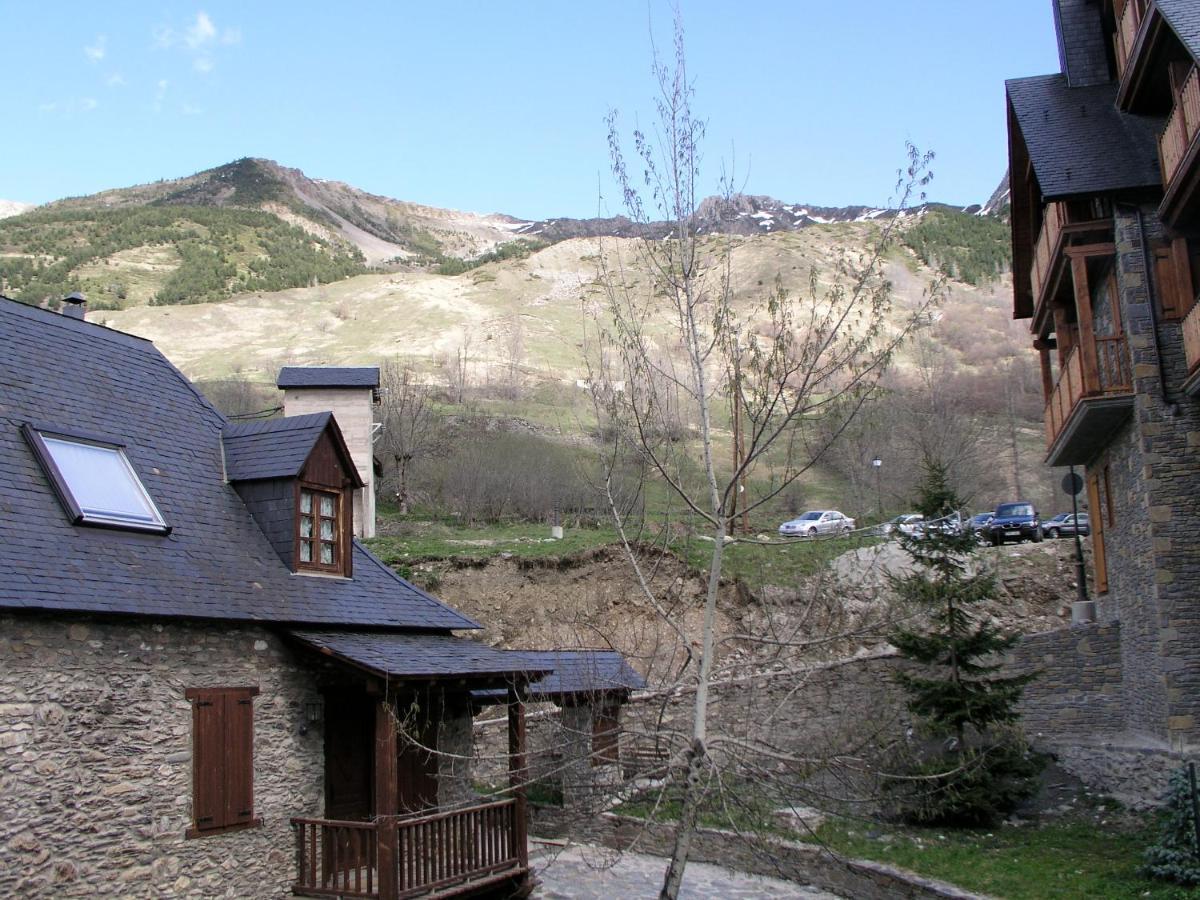 Casa De Piedra Con Encanto En El Bonito Pueblo De Bagergue ภายนอก รูปภาพ