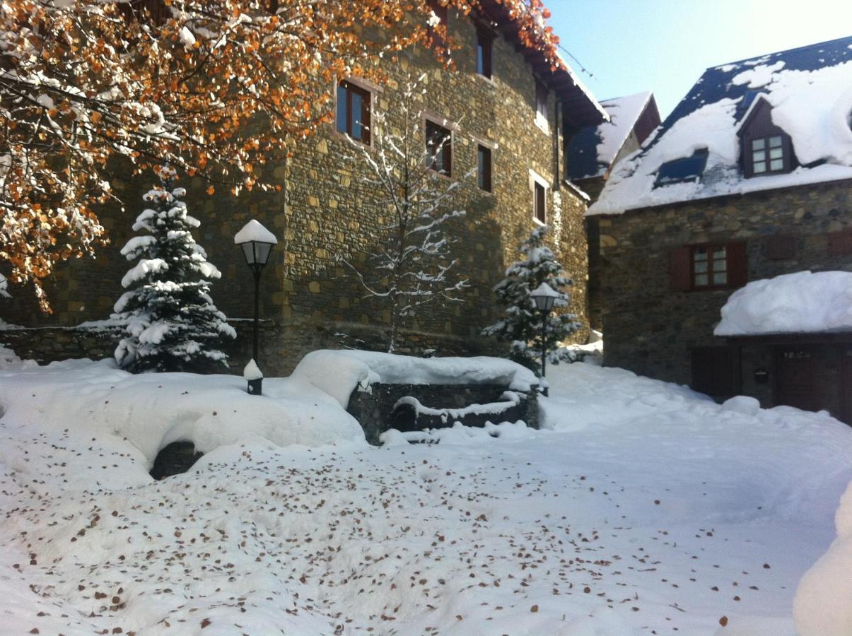 Casa De Piedra Con Encanto En El Bonito Pueblo De Bagergue ภายนอก รูปภาพ